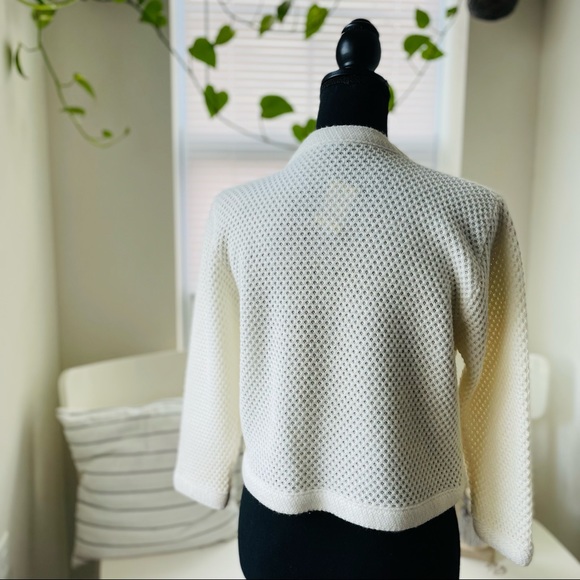 Cream Knit Shrug - Picture 3 of 3